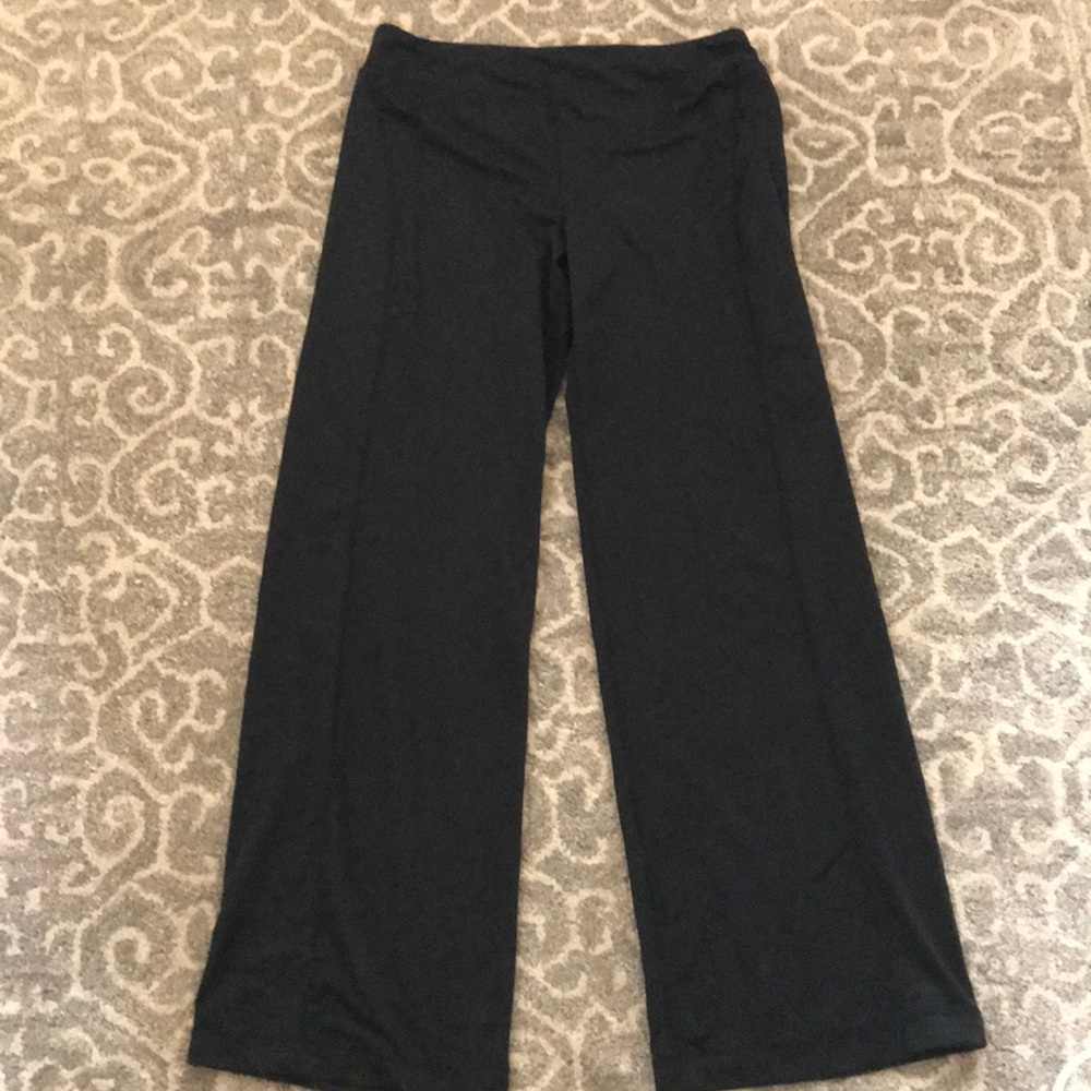 Women’s yoga pants